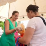Lleva Margui Zúñiga el programa “Mercadito” a la colonia El Manglar en San José del Valle
