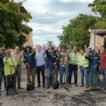 Arranca Héctor Santana intensa campaña de bacheo en Bahía de Banderas